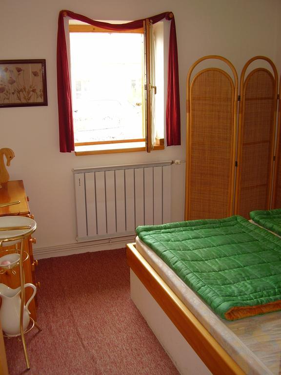 Csenye Vendeghaz Hotel Luaran gambar