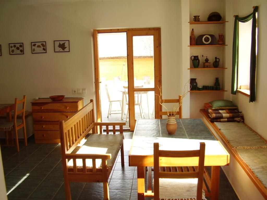 Csenye Vendeghaz Hotel Luaran gambar